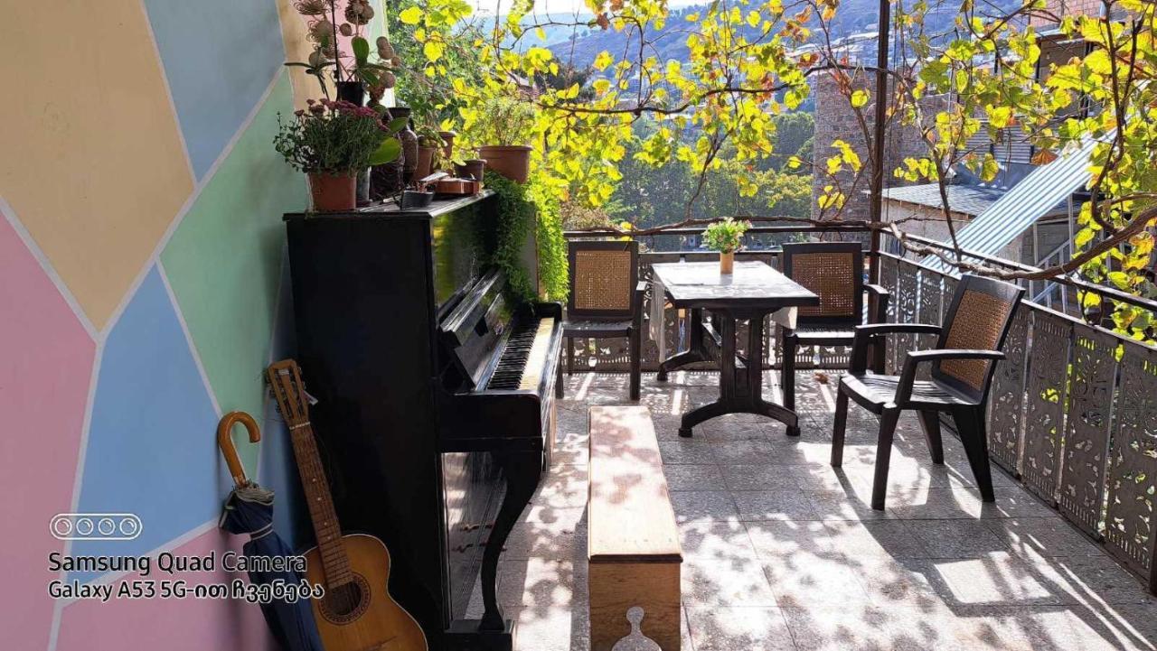 Apartment With A Nice Terrace In Old City Center Tbilisi Luaran gambar