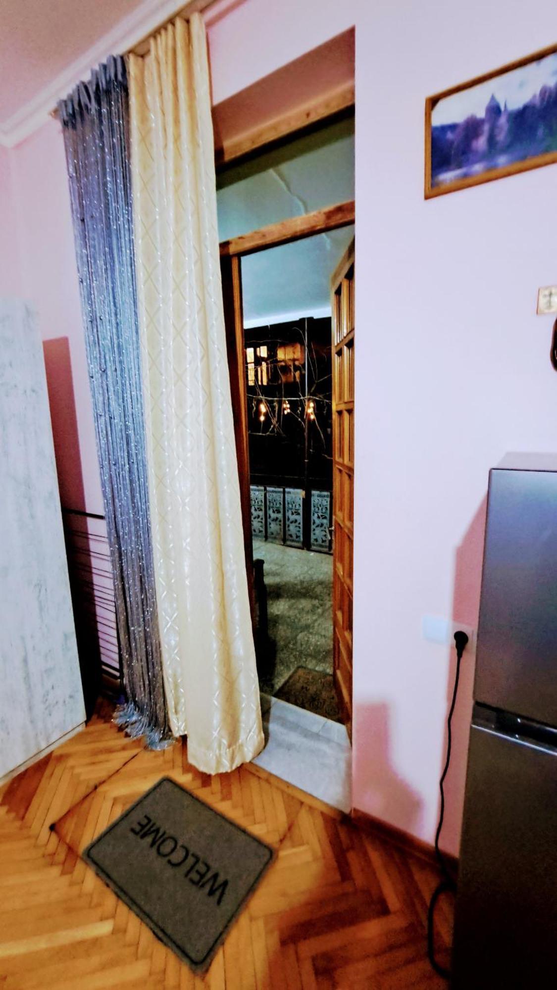 Apartment With A Nice Terrace In Old City Center Tbilisi Luaran gambar